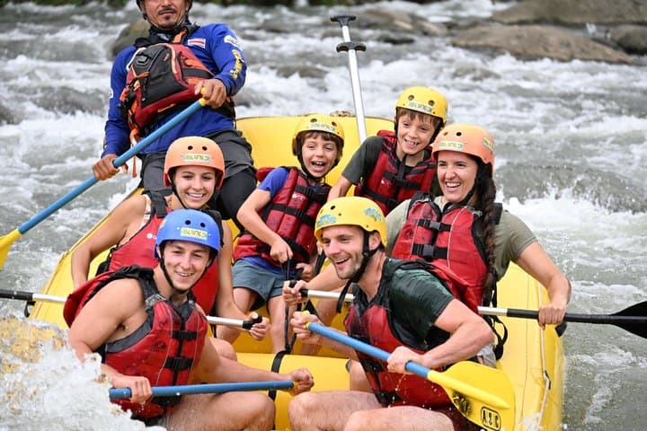 Balsa River White Water Rafting class 2/3 in Costa Rica